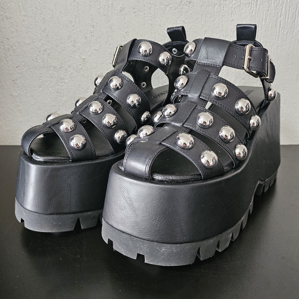 Current Mood Black Platform Sandals
